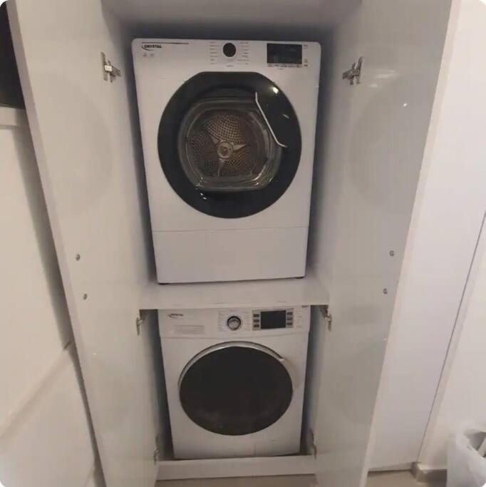 Ryo 38 דירת נופש מושלמת מרחק 5 דקות מחוף הים Lägenhet Bat Yam Exteriör bild