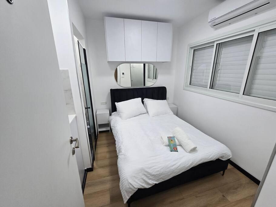 Ryo 38 דירת נופש מושלמת מרחק 5 דקות מחוף הים Lägenhet Bat Yam Exteriör bild